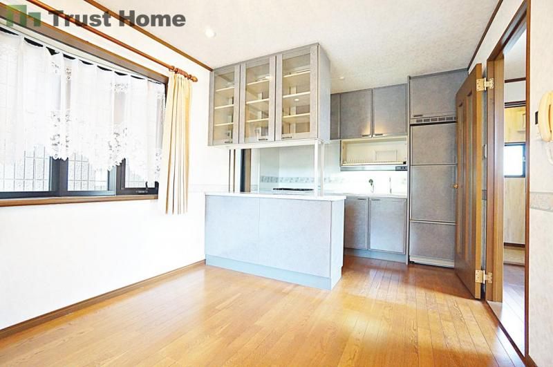 4DK Detached House for Sale in Kobe's Higashinada Ward - Thumbnail 2