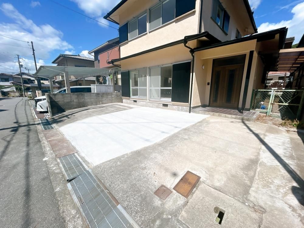 Renovated 3LDK House in Himeji with 2-Year Warranty - Thumbnail 2
