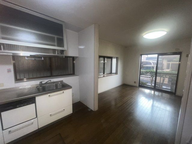4LDK Detached House for Sale in Sennan City, Osaka - Thumbnail 3