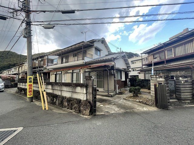 6DK Wooden House for Sale in Himeji, Hyogo | 113.52 sqm - Thumbnail 2