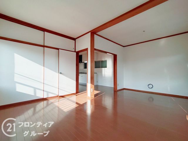 Renovated 2SLDK House near JR Harima-Katsuhara Station, Himeji - Thumbnail 3