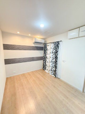 3LDK Near-New House for Sale in Minami-ku, Kyoto - Thumbnail 4