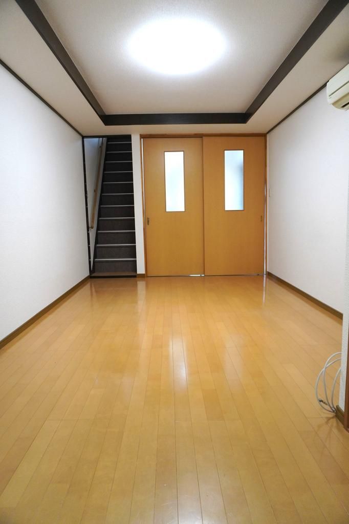 1941 Wooden 3DK House for Sale in Higashisumiyoshi, Osaka - Thumbnail 3