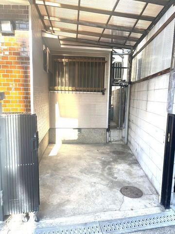 4DK Used Terraced House in Toyonaka, Osaka - 54.75m2 - Thumbnail 3