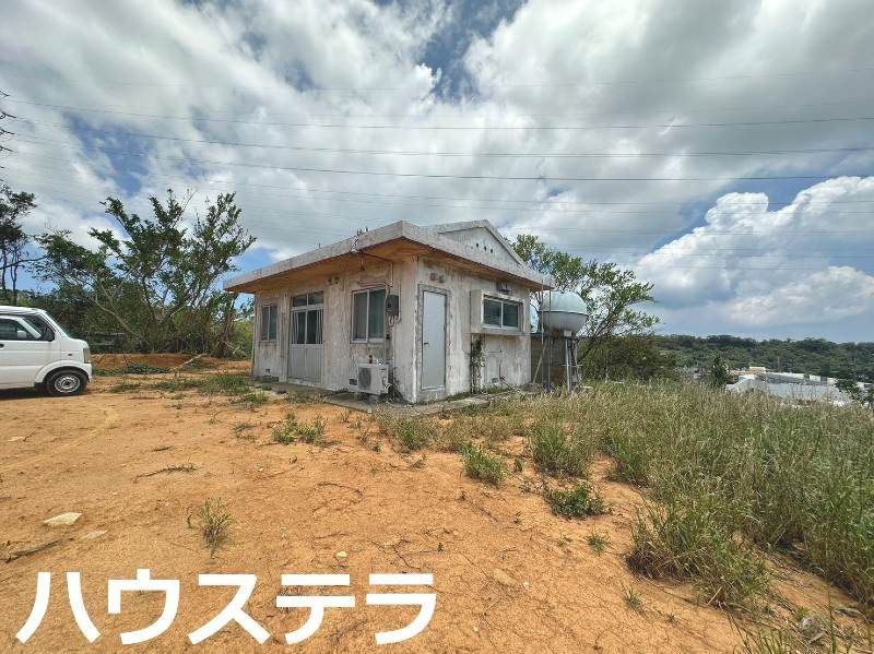 Vacant 1LDK House for Sale in Uruma, Okinawa – 32.4 sqm - Thumbnail 3