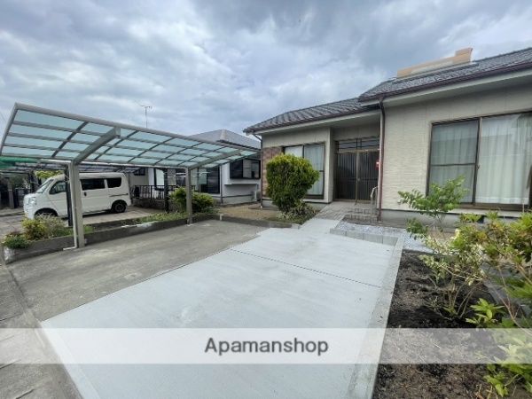 3DK Rental House in Mimata-cho, Miyazaki - 71.13 sqm - Thumbnail 2