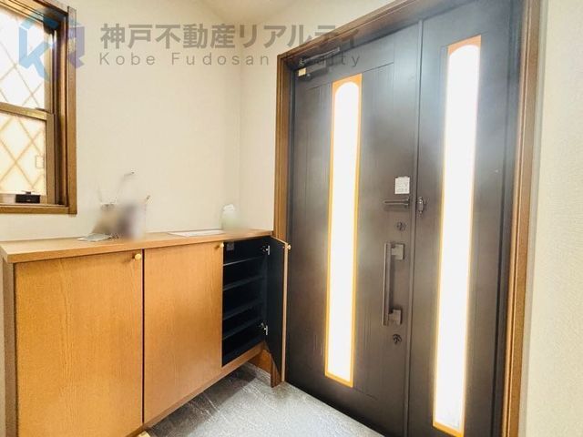 Renovated 4LDK All-Electric House for Sale in Kobe Tarumi - Thumbnail 2