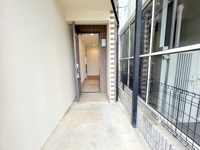 Renovated 3LDK Detached House for Sale in Neyagawa, Osaka - Thumbnail 4