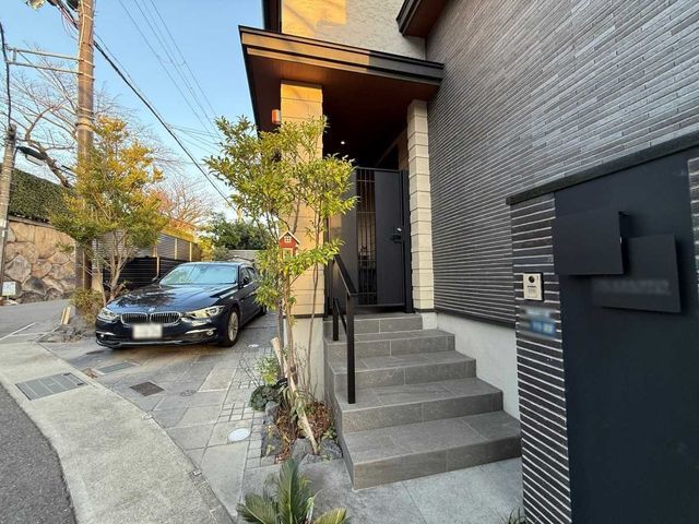 Modern 4LDK House in Kobe's Higashinada Ward, 5 min from Miki Station - Thumbnail 3