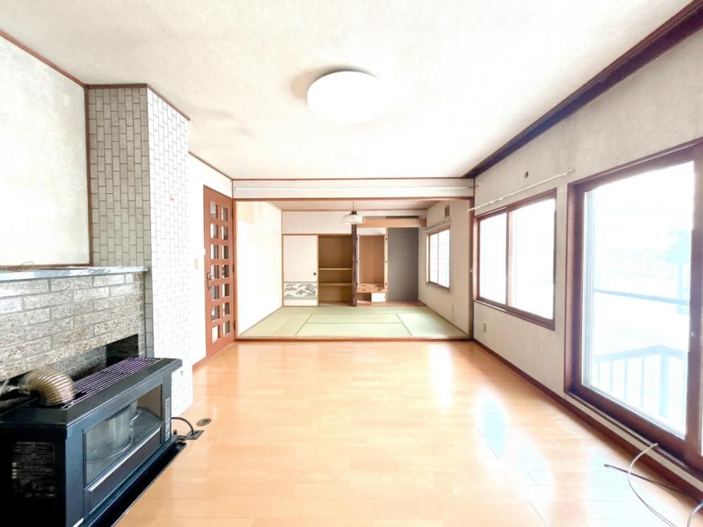 4LDK Detached House with Carport in Ishikari, Hokkaido - Thumbnail 2
