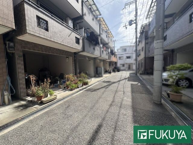 4LDK Used House for Sale in Konohana Ward, Osaka - Thumbnail 2
