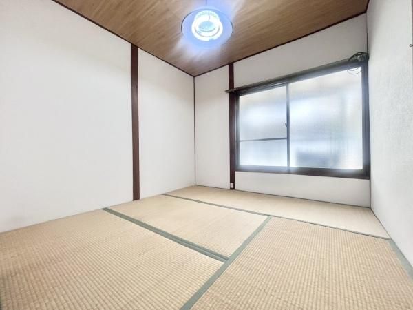 Terraced House for Sale in Daito City, Osaka - 4K, 42.78 sqm - Thumbnail 4