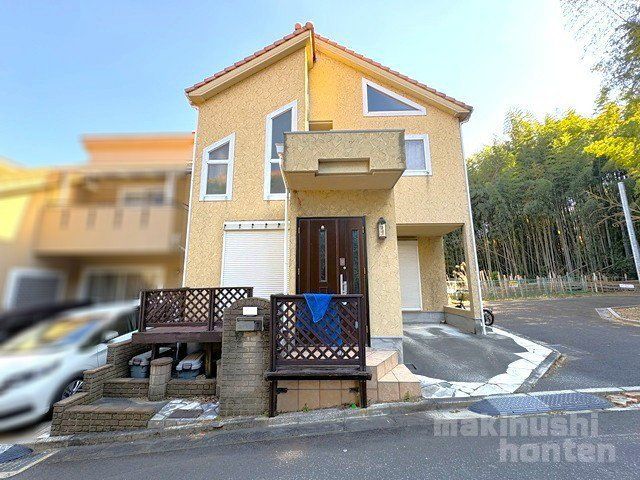 4LDK Corner House with Solar Power in Habikino, Osaka - Thumbnail 3