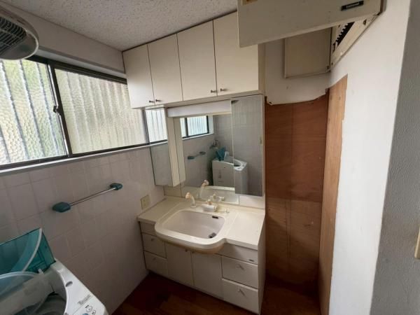 4LDK Detached House for Sale in Kobe's Higashinada Ward - Thumbnail 3