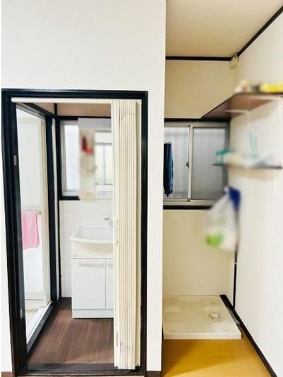 3DK Used House for Sale in Sakai Higashi Ward, 6 min Walk from Sayama Station — Bathroom, Higashi, Osaka