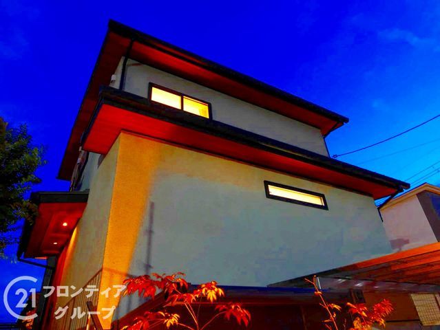 4LDK House for Sale in Higashi Ikoma, Ikoma City, Nara - Thumbnail 2