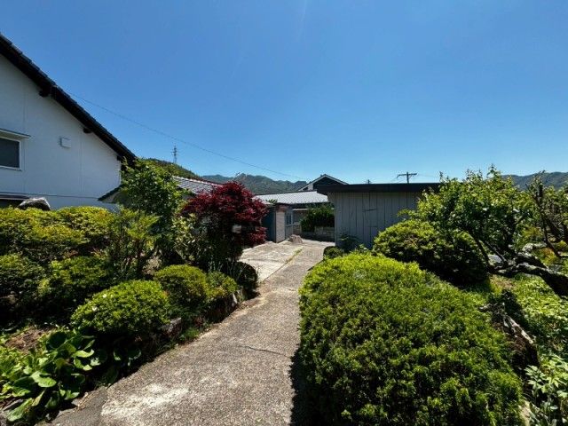 Vast Land & 7DK Home in Chikuhoku Village, Nagano - 58M Yen - Thumbnail 4