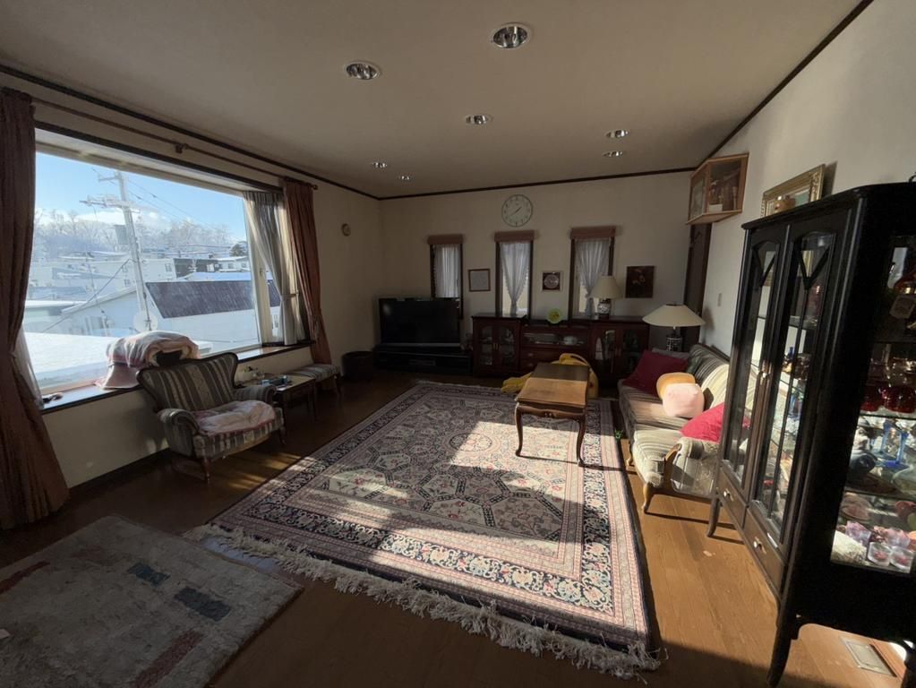 4LDK House for Sale in Kitami, Hokkaido - 346m2 - Thumbnail 2