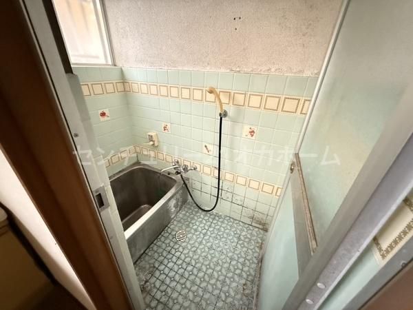 44-Year-Old 3DK Detached House for Sale in Kadoma, Osaka - Thumbnail 4