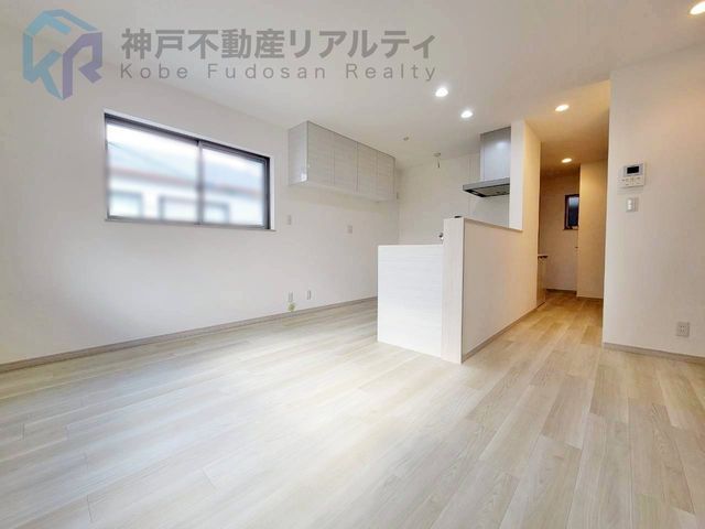 Renovated 3LDK House Near Kobe Station with Garage | Kobe Hyogo - Thumbnail 3