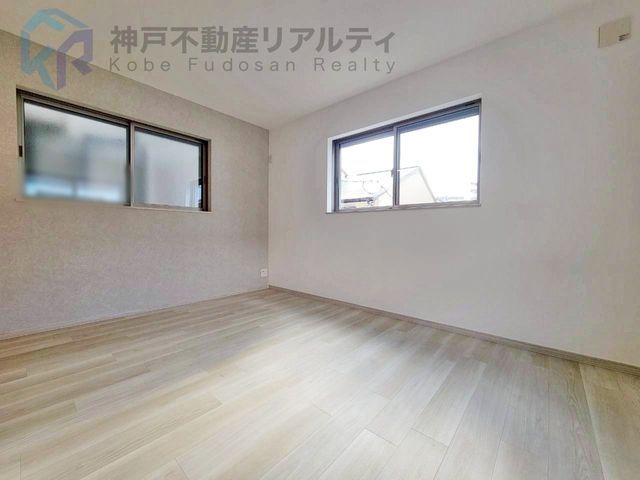 Renovated 3LDK House Near Kobe Station with Garage | Kobe Hyogo - Thumbnail 2