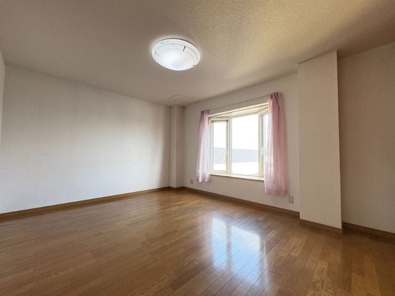 Shop-House for Sale in Hakodate with 3-Story SRC Build - Thumbnail 4