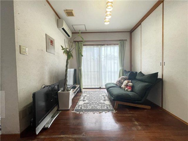 3LDK Detached House with Garden for Sale in Ginowan, Okinawa - Thumbnail 2