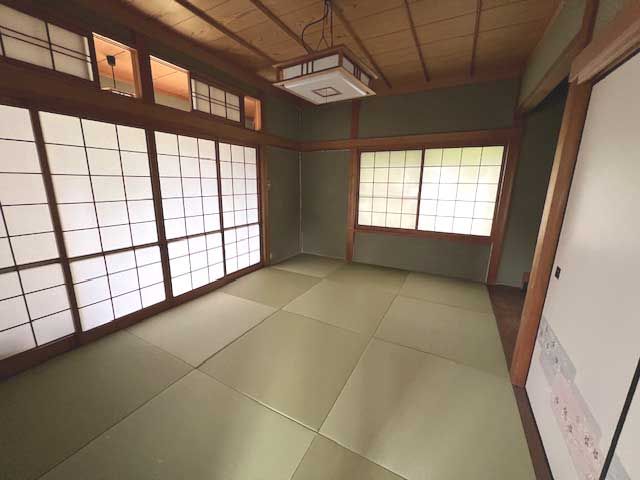 Vacant 4DK House with Lake View in Sanda, Hyogo - Thumbnail 3