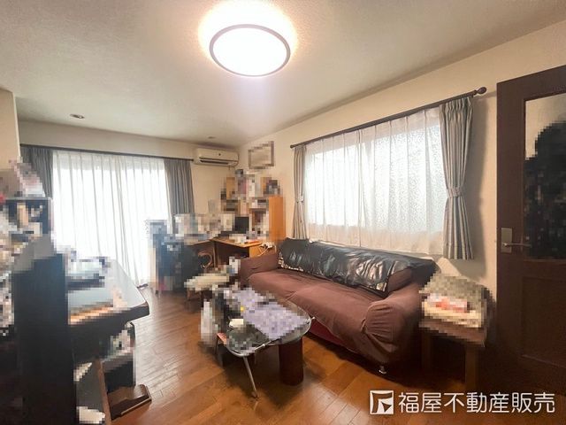 3-Story Lightweight Steel House for Sale in Kobe's Higashinada Ward - Thumbnail 4