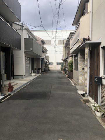 4DK Wooden House for Sale in Osaka's Taisho Ward - Thumbnail 2