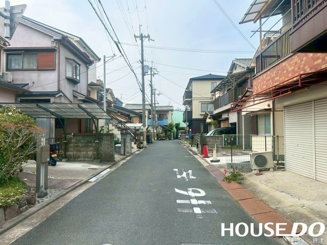 3DK Detached House for Sale in Settsu City, Osaka - Thumbnail 2