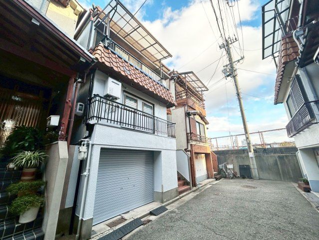 Renovated 3LDK House in Konohana, Osaka for 14.8 Million Yen - Thumbnail 4