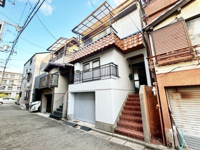 Renovated 3LDK House in Konohana, Osaka for 14.8 Million Yen - Thumbnail 2