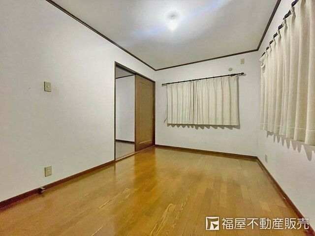 5LDK Detached House for Sale in Yao, Osaka - 138.69 sqm - Thumbnail 4