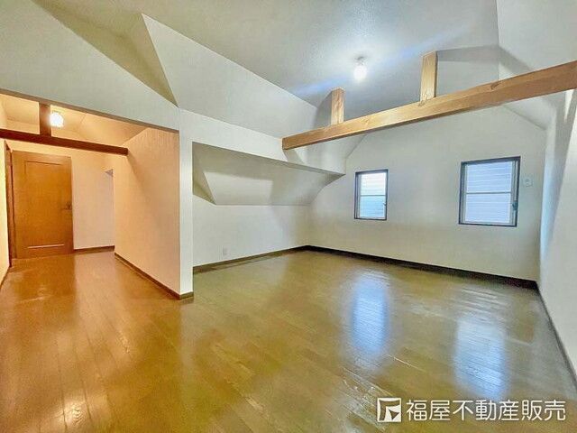 5LDK Detached House for Sale in Yao, Osaka - 138.69 sqm - Thumbnail 2
