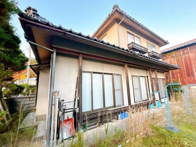 3LDK Detached House for Sale in Fukui City Near Hanado Station - Thumbnail 2