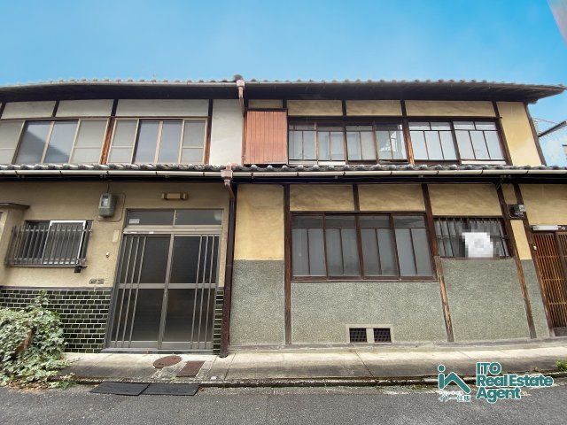 Traditional Kyoto Townhouse for Sale in Kita-ku, Kyoto - Thumbnail 2