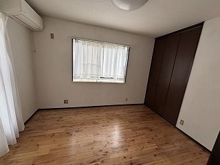 4LDK Detached House for Sale in Inagawa, Hyogo - Thumbnail 3