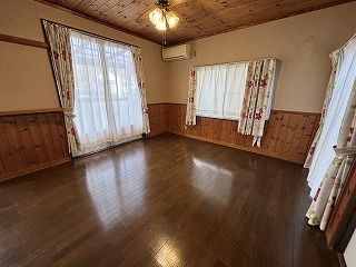 4LDK Detached House for Sale in Inagawa, Hyogo - Thumbnail 2