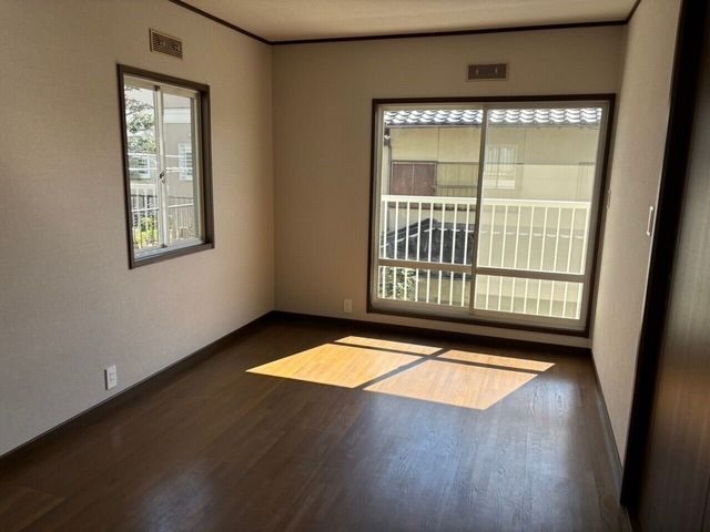 Renovated 5LDK House in Yokkaichi, Mie – 134m² - Thumbnail 3
