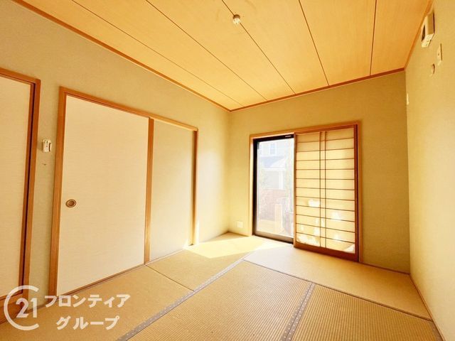4LDK House for Sale in Oshikumacho, Nara City - Thumbnail 2