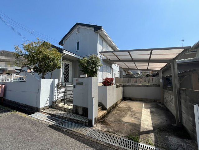 4LDK Detached House for Sale in Taishi, Hyogo - 8.8M Yen - Image 1