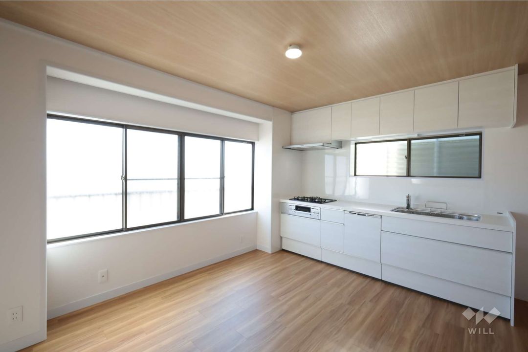 Renovated American-Style 3LDK House near Konan-Yamate Station, Kobe - Thumbnail 3