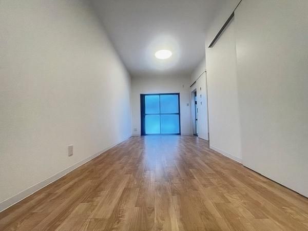 Renovated 2LDK House for Sale Near Kayashima Station, Kadoma - Thumbnail 3