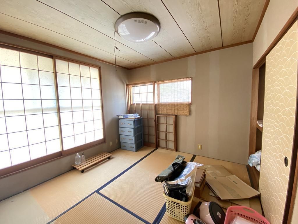 5DK House for Sale in Hofu, Yamaguchi - 97.68 sqm on 272.89 sqm Land - Thumbnail 2