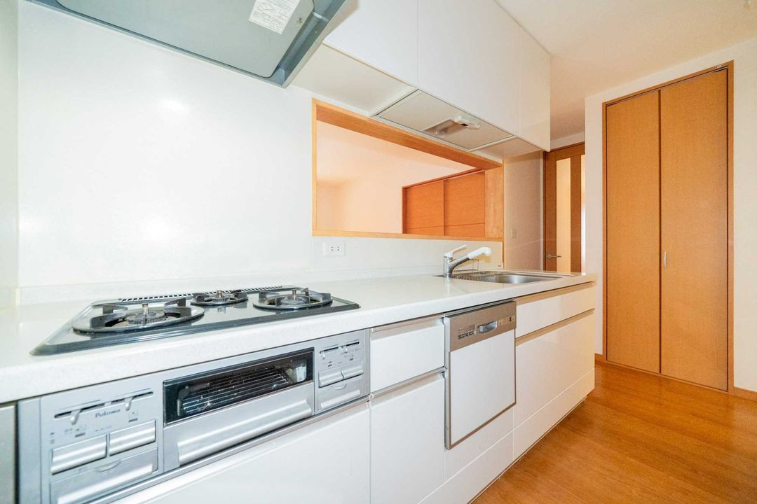 4LDK Modern House for Sale in Kashiwara, Osaka | Near Kashiwara Station - Thumbnail 4