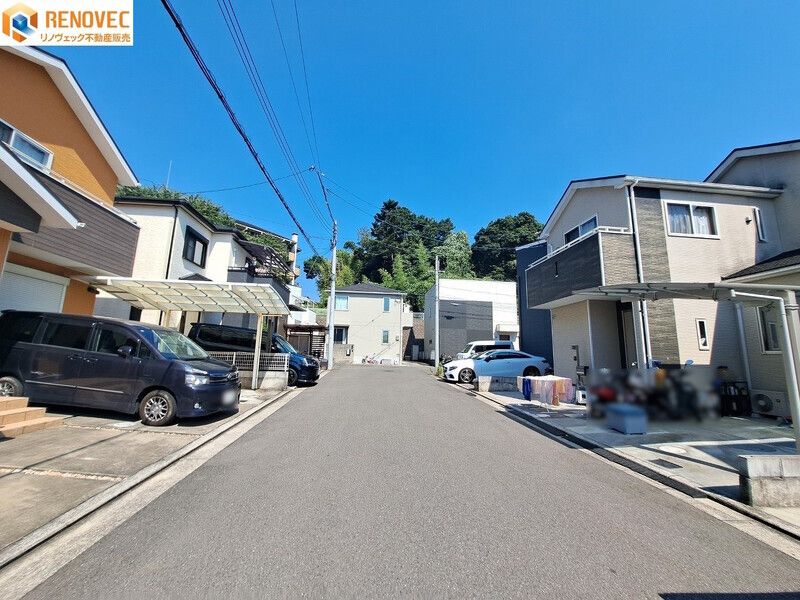 3-Story 3SLDK House with 4 Parking Spaces in Sakai, Osaka - Thumbnail 3