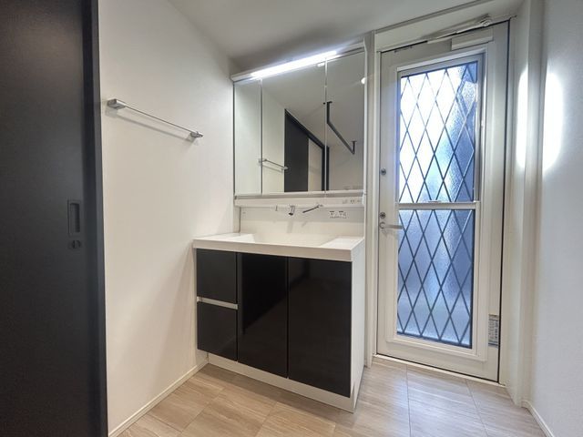 4LDK House for Sale in Kashihara, Nara - 103.5 sqm - Thumbnail 2