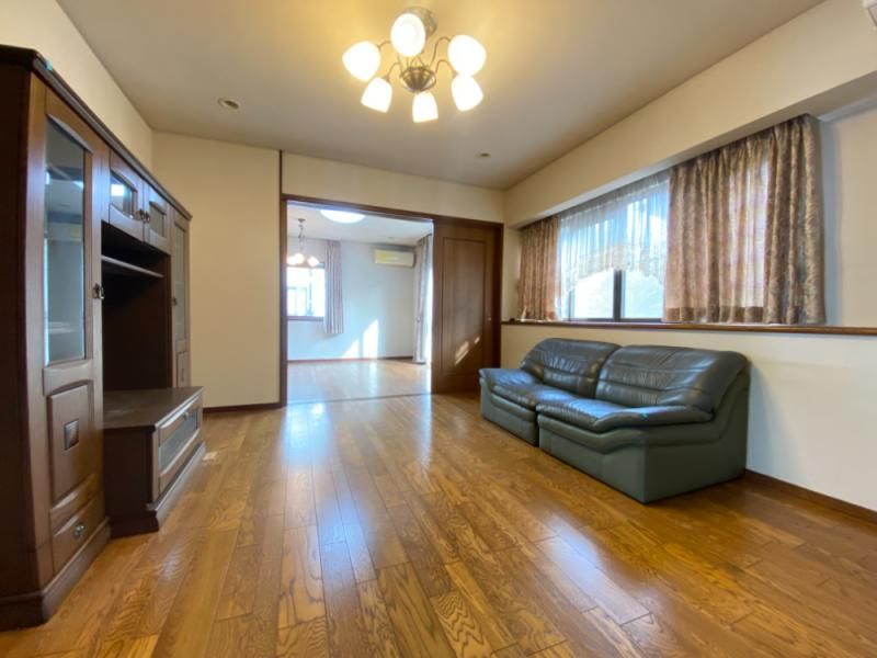 4SLDK House for Sale in Kobe Nishi Ward, Hyogo | 154.6 sqm - Thumbnail 2
