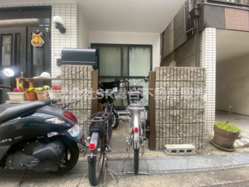 4DK Family Home with Garage in Higashiosaka, Osaka | 1994 Build - Thumbnail 4